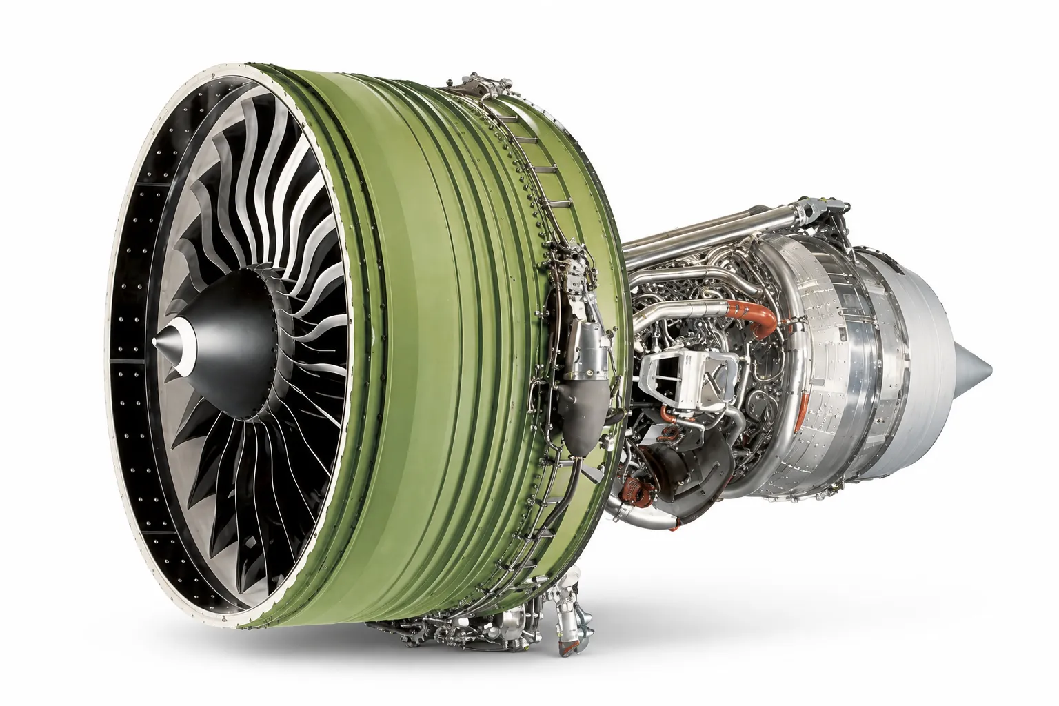 Motor GE90 em fundo branco
